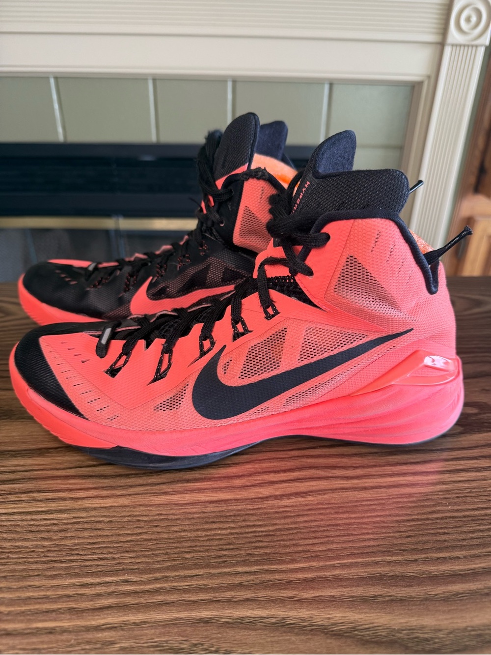 Nike Hyperdunk Mens Size 9 Neon Orange Lunar